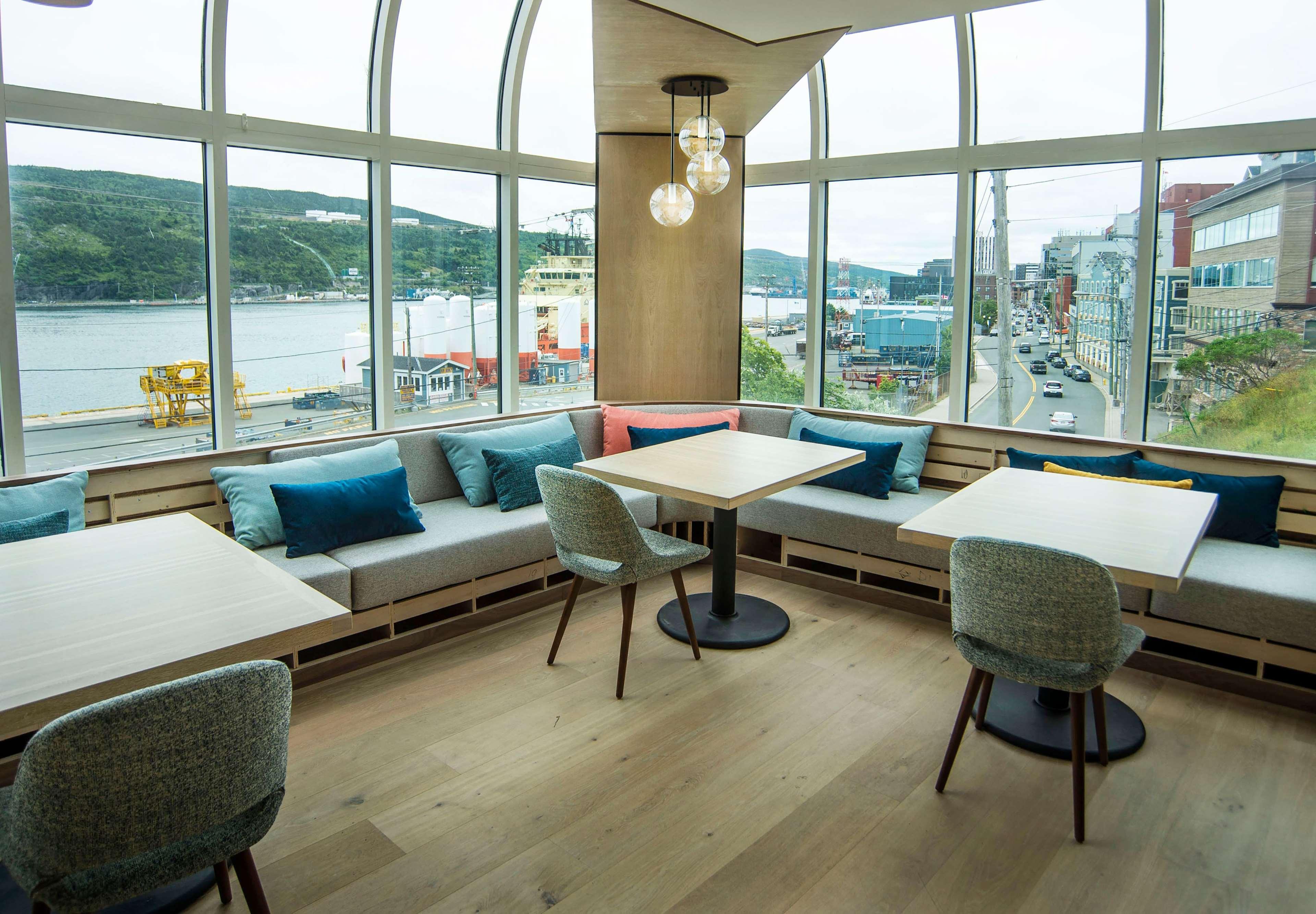 فندق Doubletree By Hilton St. John'S Harbourview المظهر الخارجي الصورة