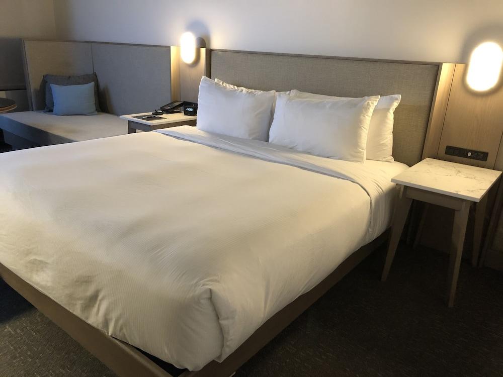 فندق Doubletree By Hilton St. John'S Harbourview المظهر الخارجي الصورة