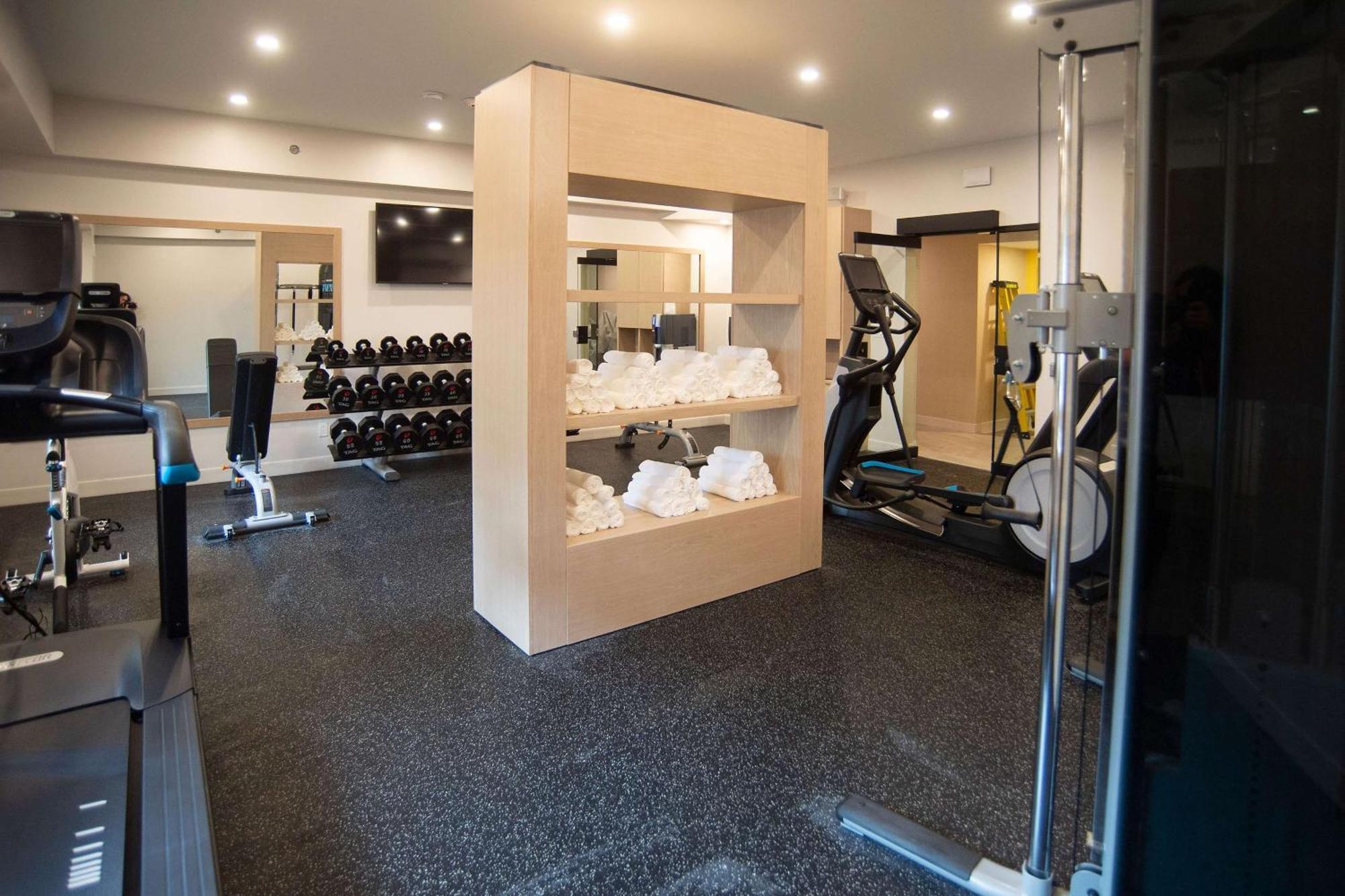 فندق Doubletree By Hilton St. John'S Harbourview المظهر الخارجي الصورة